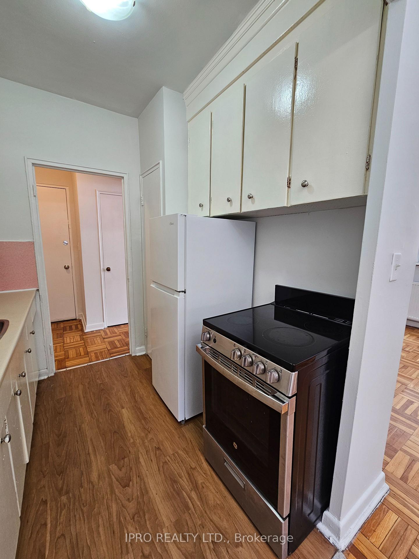 Photo 14 of Unit 103, 20 Cosburn Avenue, Toronto, Danforth Village-East York — HOMEH
