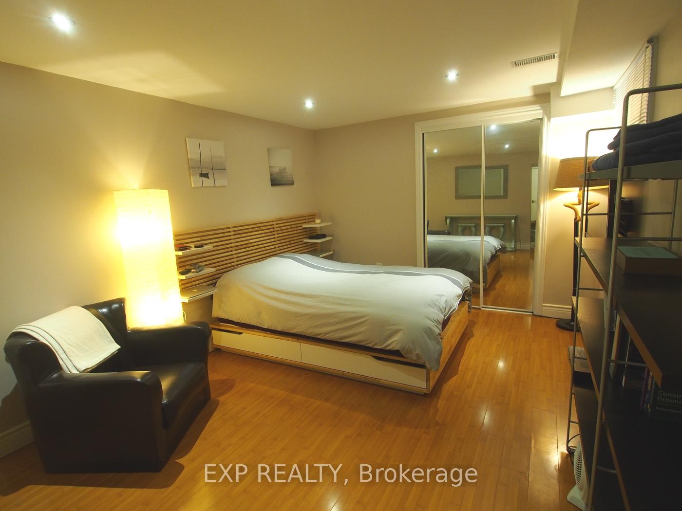 Photo 1 of Unit C, 903.5 Bathurst Street, Toronto, The Annex — HOMEH