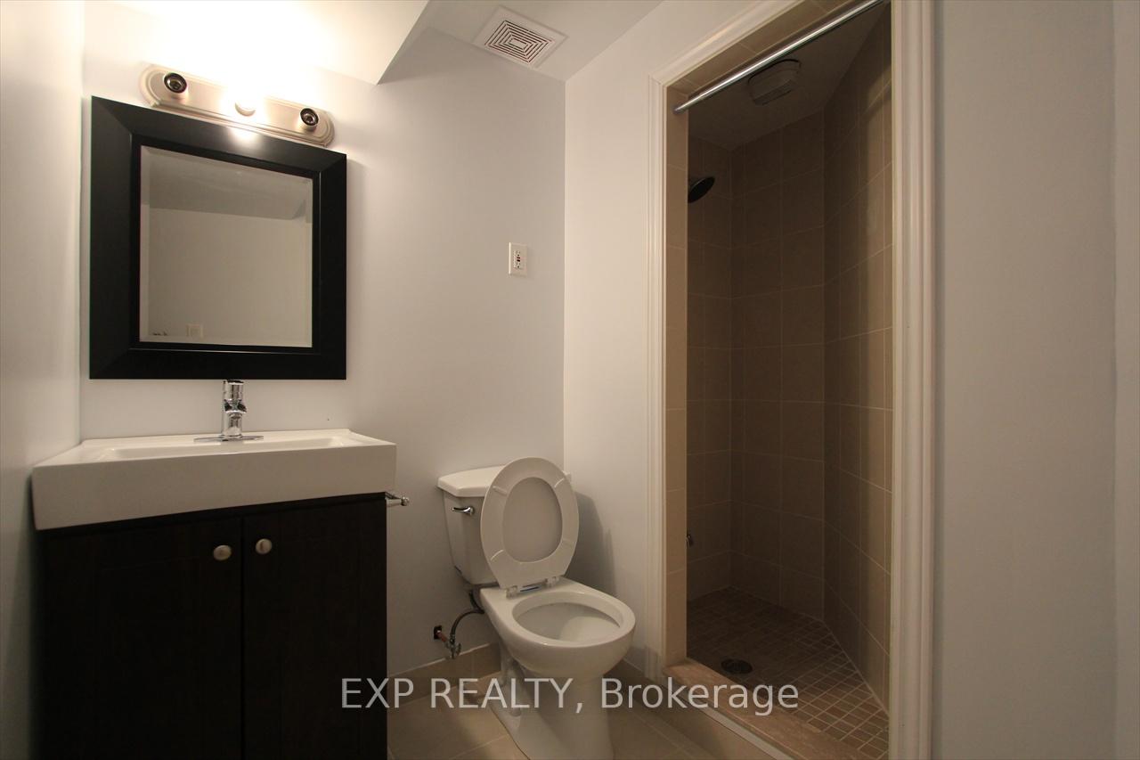 Photo 4 of Unit C, 903.5 Bathurst Street, Toronto, The Annex — HOMEH