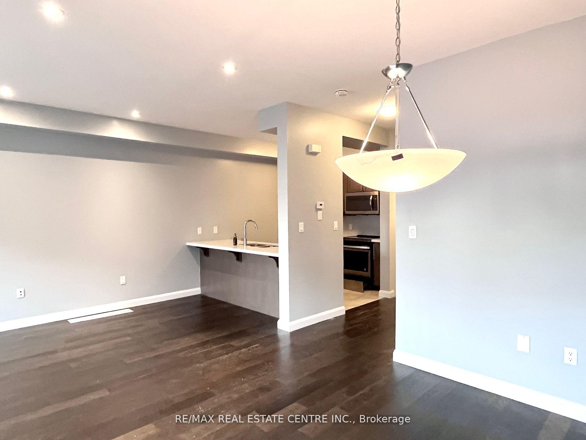 Photo 3 of Unit 47, 1169 Garner Road E, Hamilton, Meadowlands — HOMEH