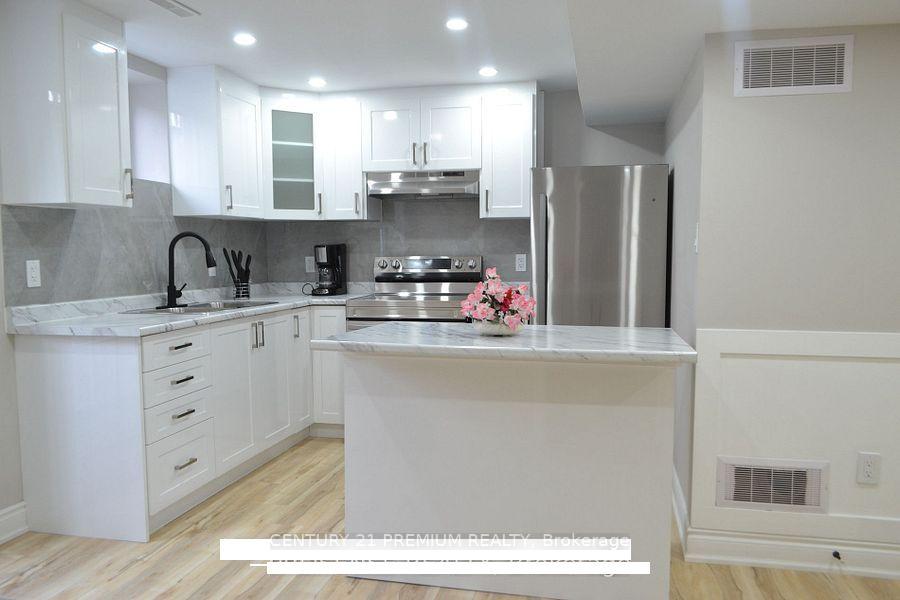 Photo 1 of Unit Bsmt, 39 Earl Grey Crescent W, Brampton, Bram West — HOMEH