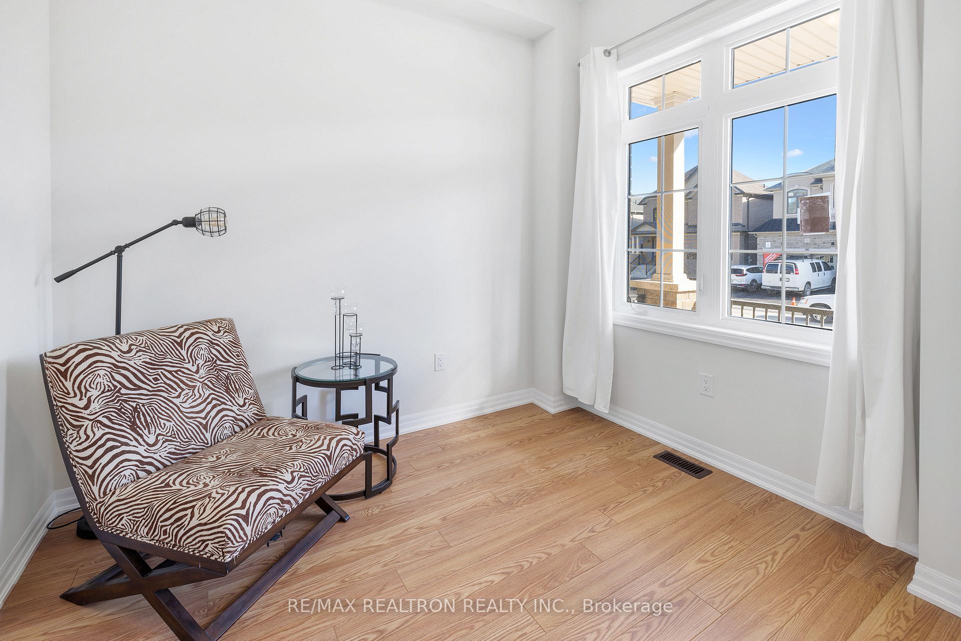 Photo 31 of 18 Northrop Avenue, Clarington, Newcastle — HOMEH