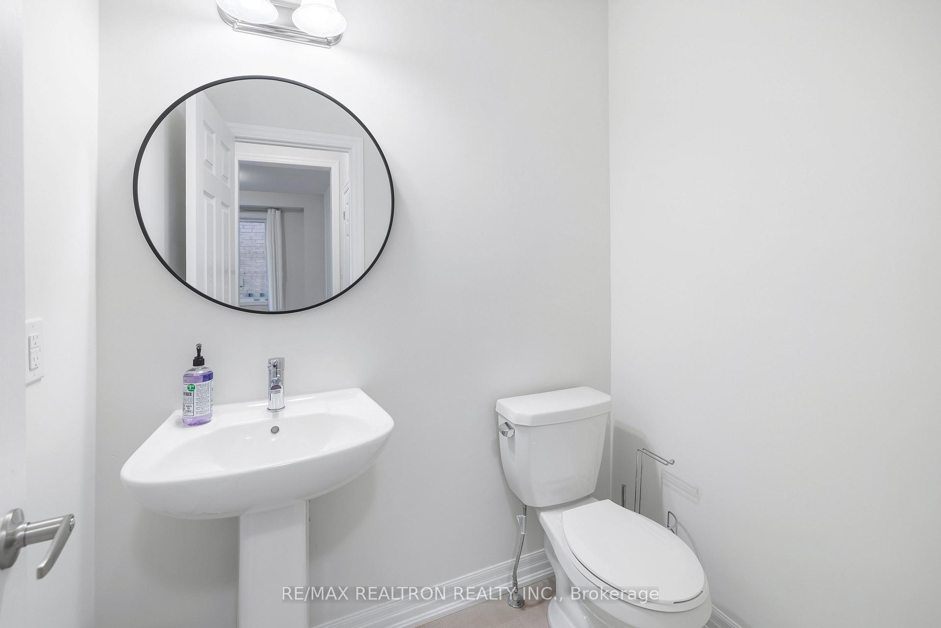 Photo 5 of 18 Northrop Avenue, Clarington, Newcastle — HOMEH