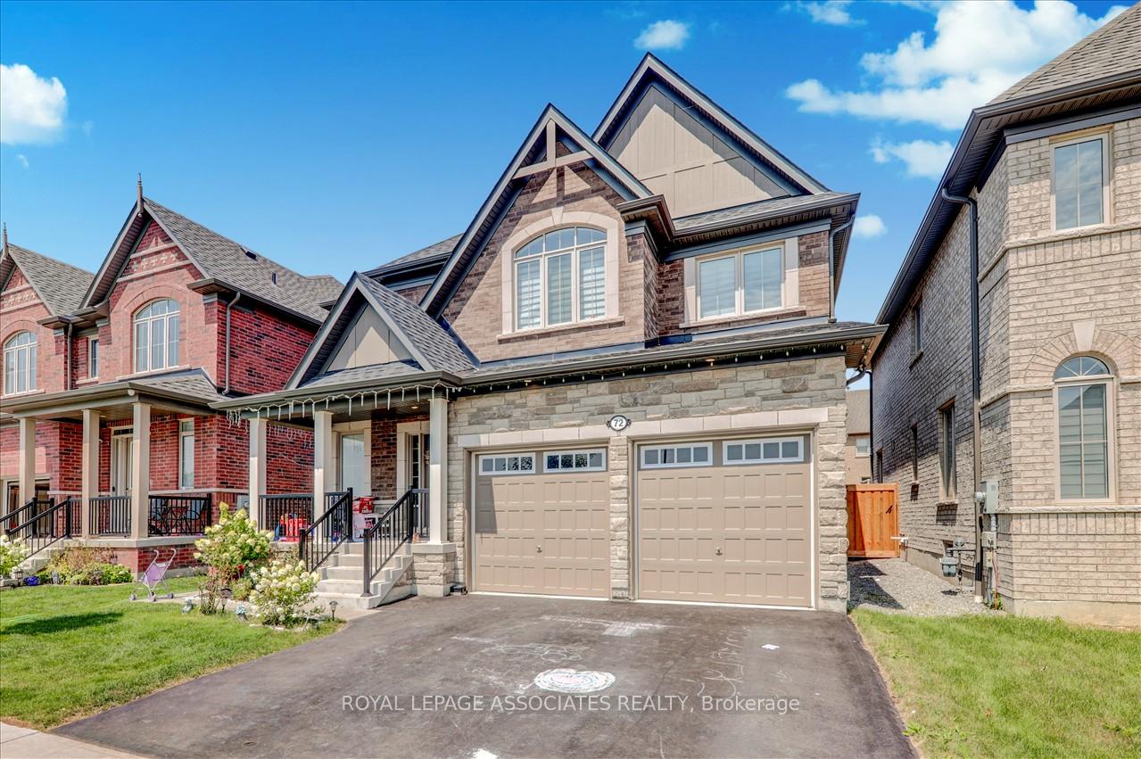 Photo 4 of 72 Auckland Drive E, Whitby, Rolling Acres — HOMEH