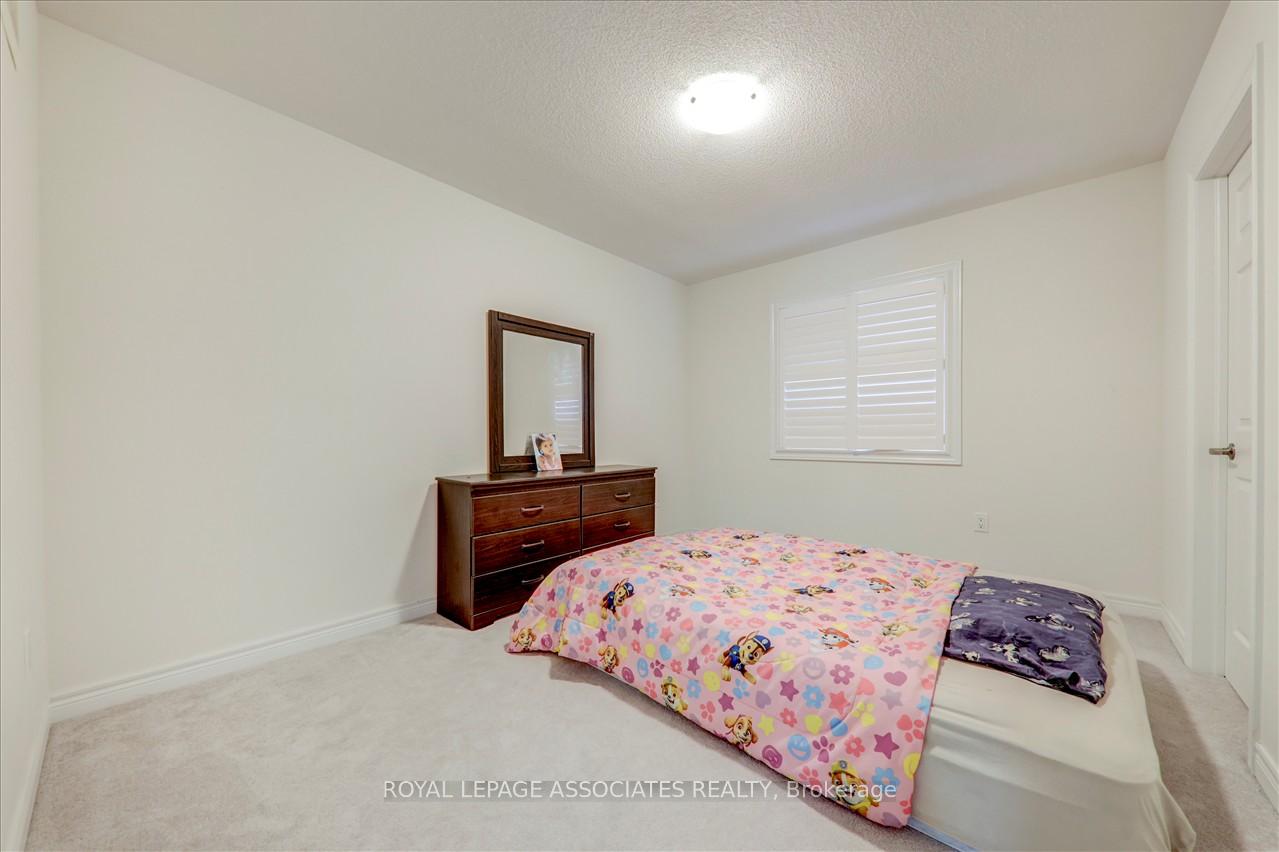 Photo 27 of 72 Auckland Drive E, Whitby, Rolling Acres — HOMEH