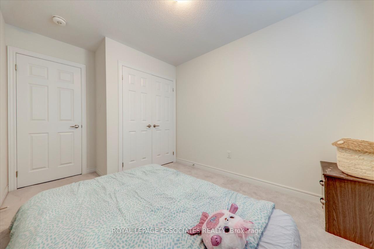 Photo 21 of 72 Auckland Drive E, Whitby, Rolling Acres — HOMEH