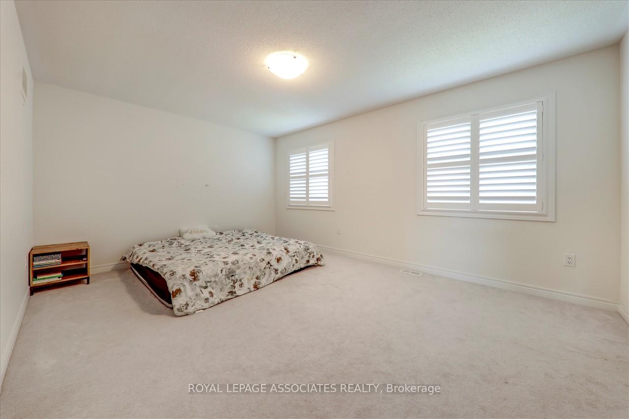 Photo 25 of 72 Auckland Drive E, Whitby, Rolling Acres — HOMEH