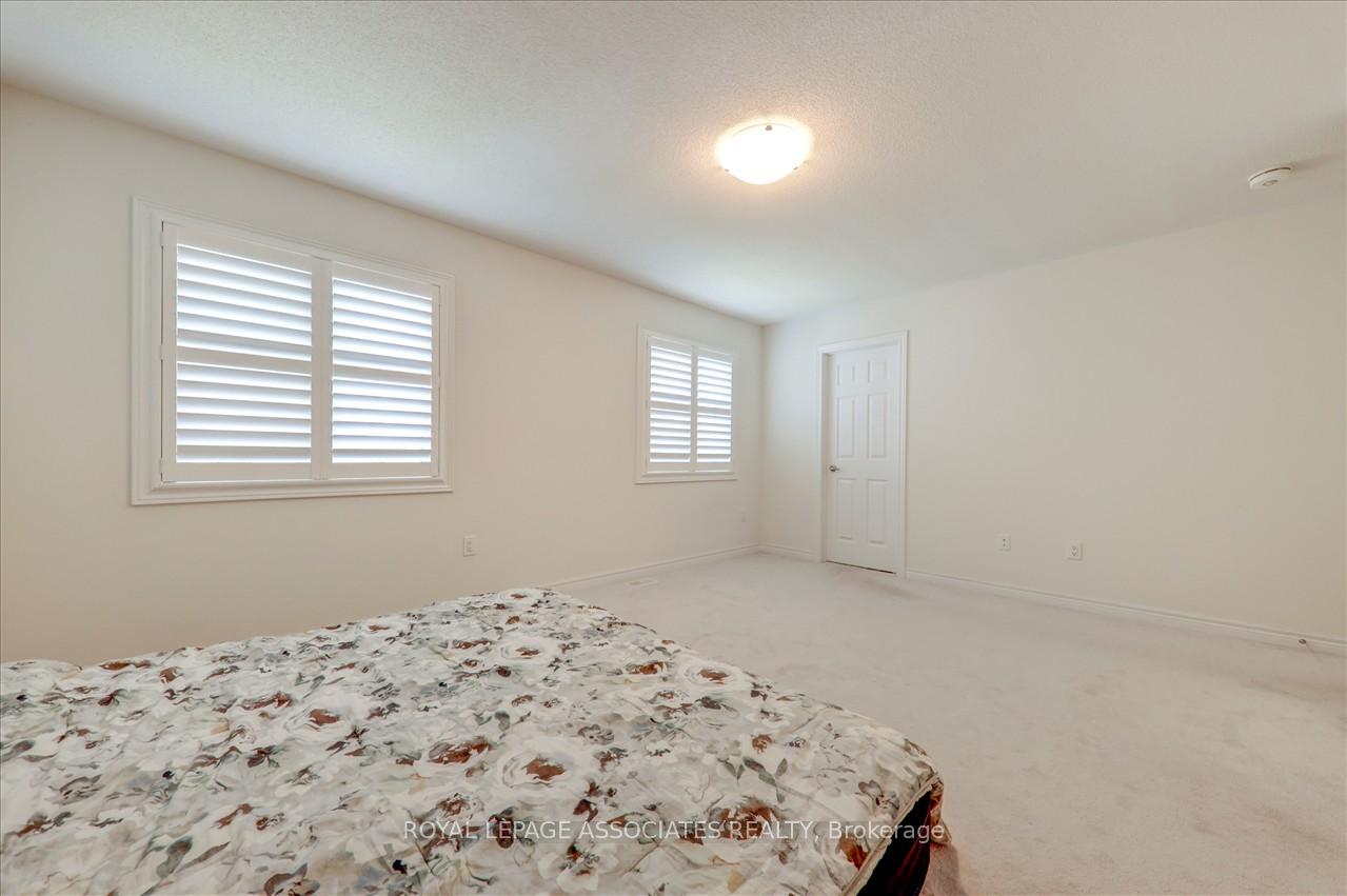 Photo 29 of 72 Auckland Drive E, Whitby, Rolling Acres — HOMEH