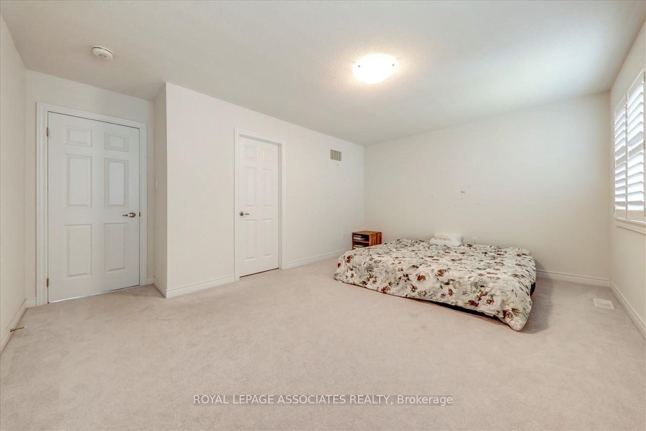 Photo 26 of 72 Auckland Drive E, Whitby, Rolling Acres — HOMEH