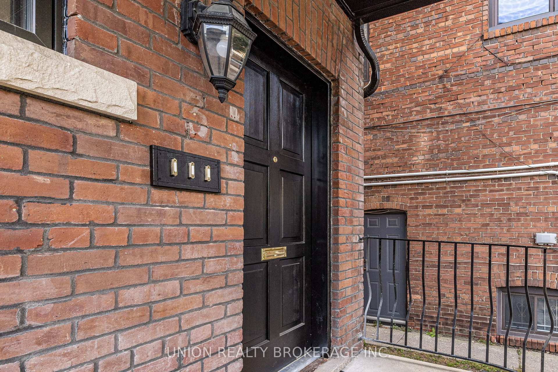 Photo 10 of Unit Bsmt, 3 Withrow Avenue, Toronto, North Riverdale — HOMEH