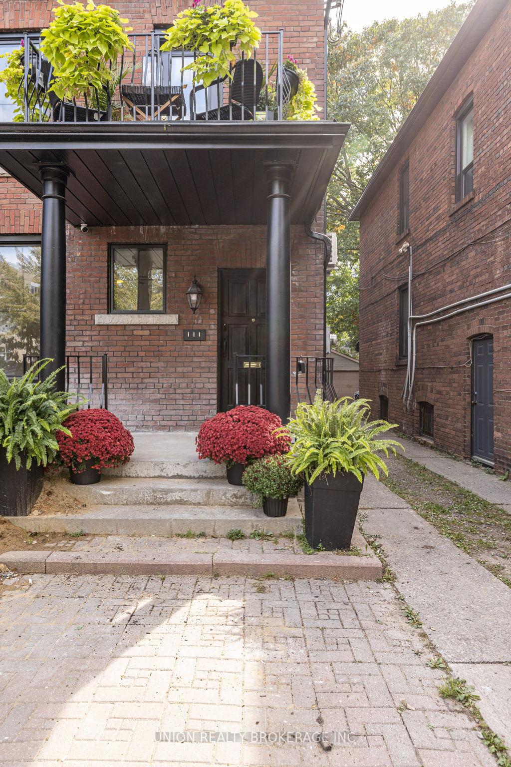 Photo 4 of Unit Bsmt, 3 Withrow Avenue, Toronto, North Riverdale — HOMEH