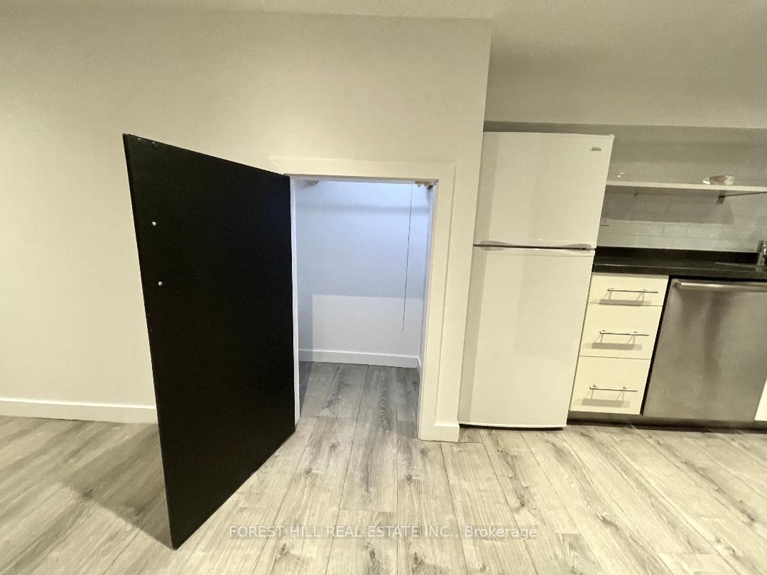 Photo 2 of Unit Lower, 35 Lola Road, Toronto, Yonge-Eglinton — HOMEH