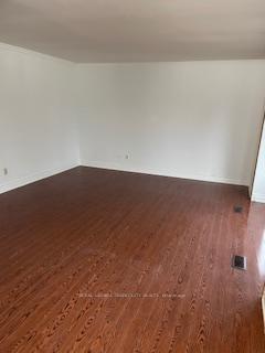 Photo 8 of Unit A, 51 Windermere Court, Brampton, Northwood Park — HOMEH