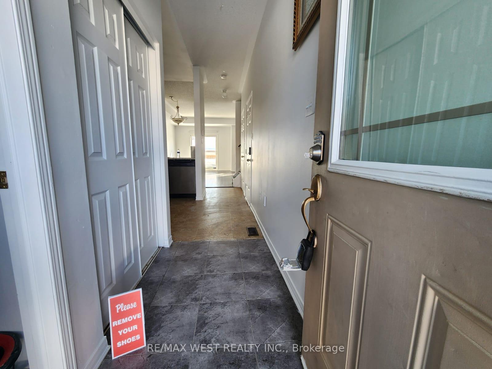 Photo 8 of Unit 49, 175 Stanley Street, Barrie, East Bayfield — HOMEH