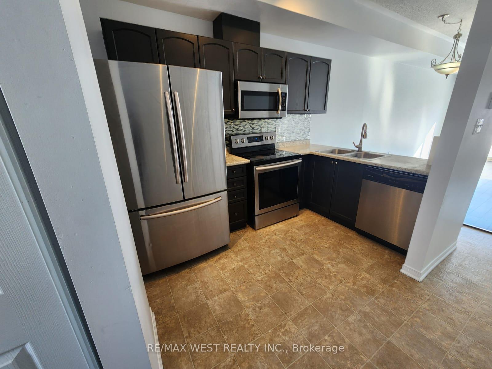 Photo 5 of Unit 49, 175 Stanley Street, Barrie, East Bayfield — HOMEH