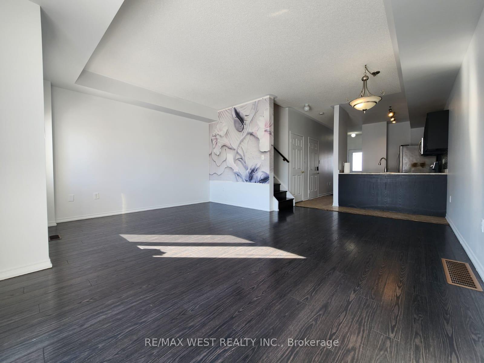 Photo 18 of Unit 49, 175 Stanley Street, Barrie, East Bayfield — HOMEH