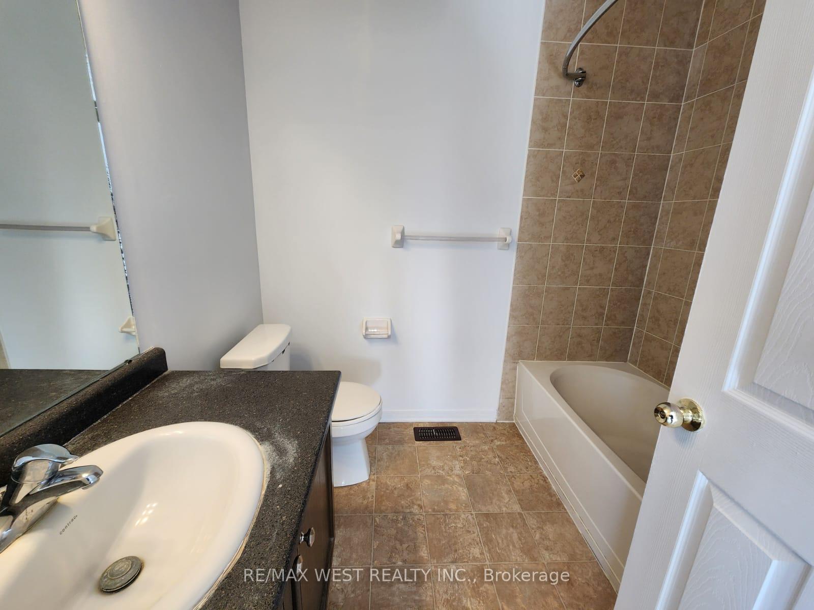 Photo 16 of Unit 49, 175 Stanley Street, Barrie, East Bayfield — HOMEH