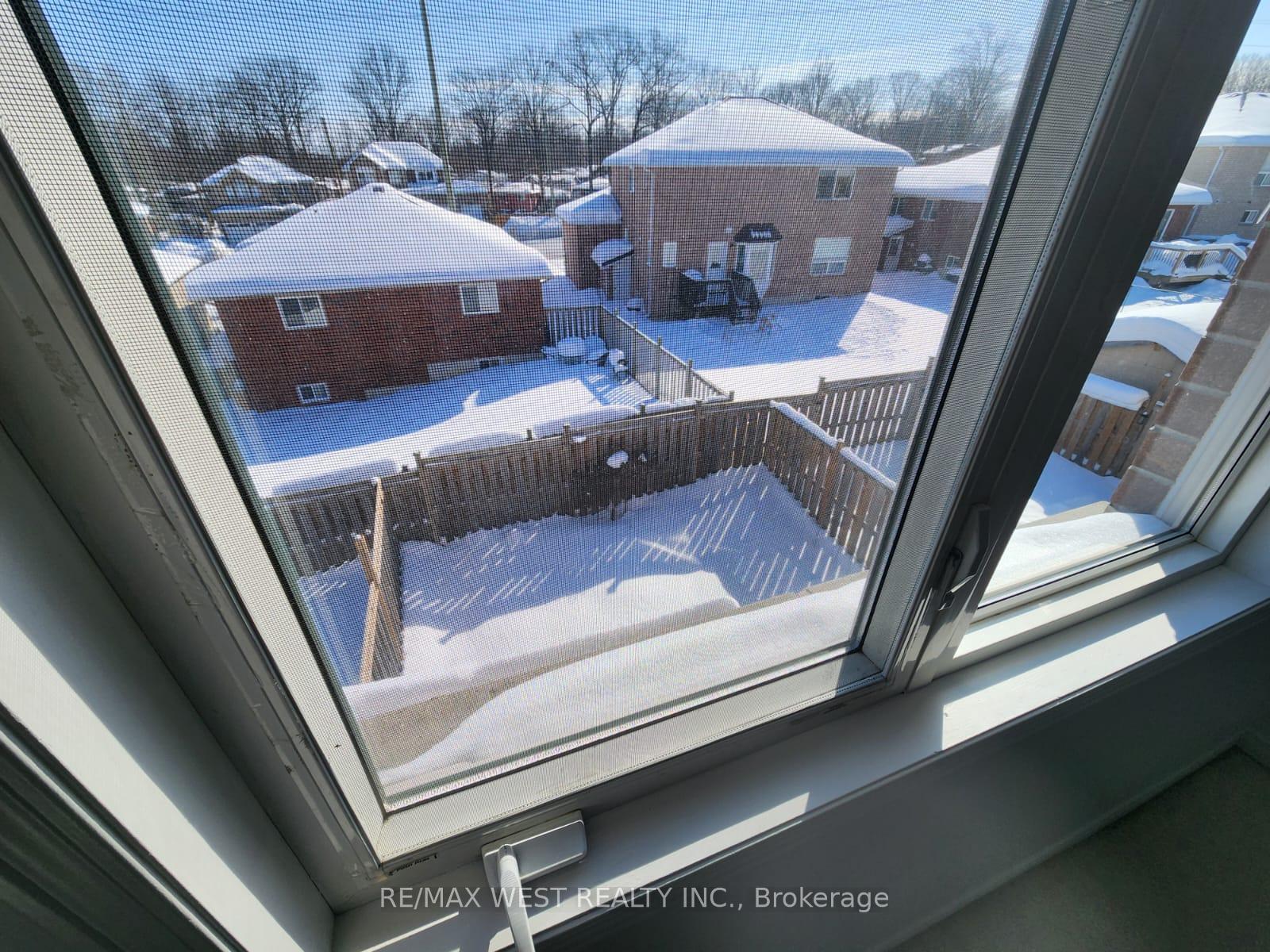Photo 20 of Unit 49, 175 Stanley Street, Barrie, East Bayfield — HOMEH