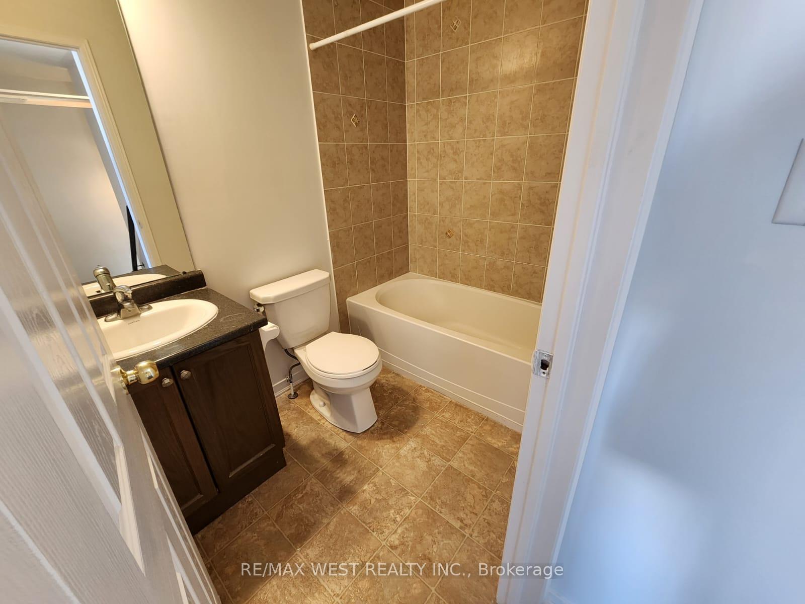 Photo 29 of Unit 49, 175 Stanley Street, Barrie, East Bayfield — HOMEH