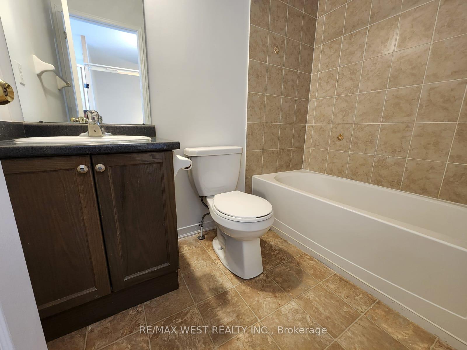 Photo 23 of Unit 49, 175 Stanley Street, Barrie, East Bayfield — HOMEH