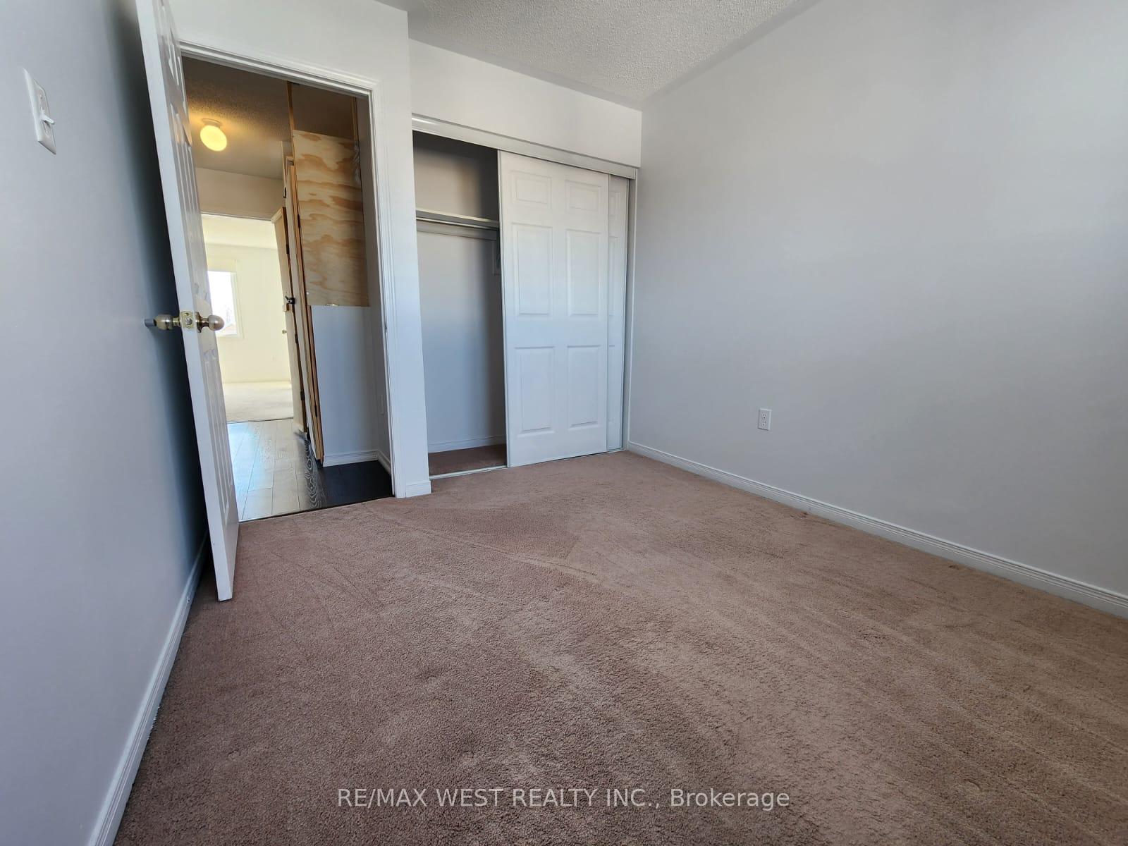 Photo 33 of Unit 49, 175 Stanley Street, Barrie, East Bayfield — HOMEH
