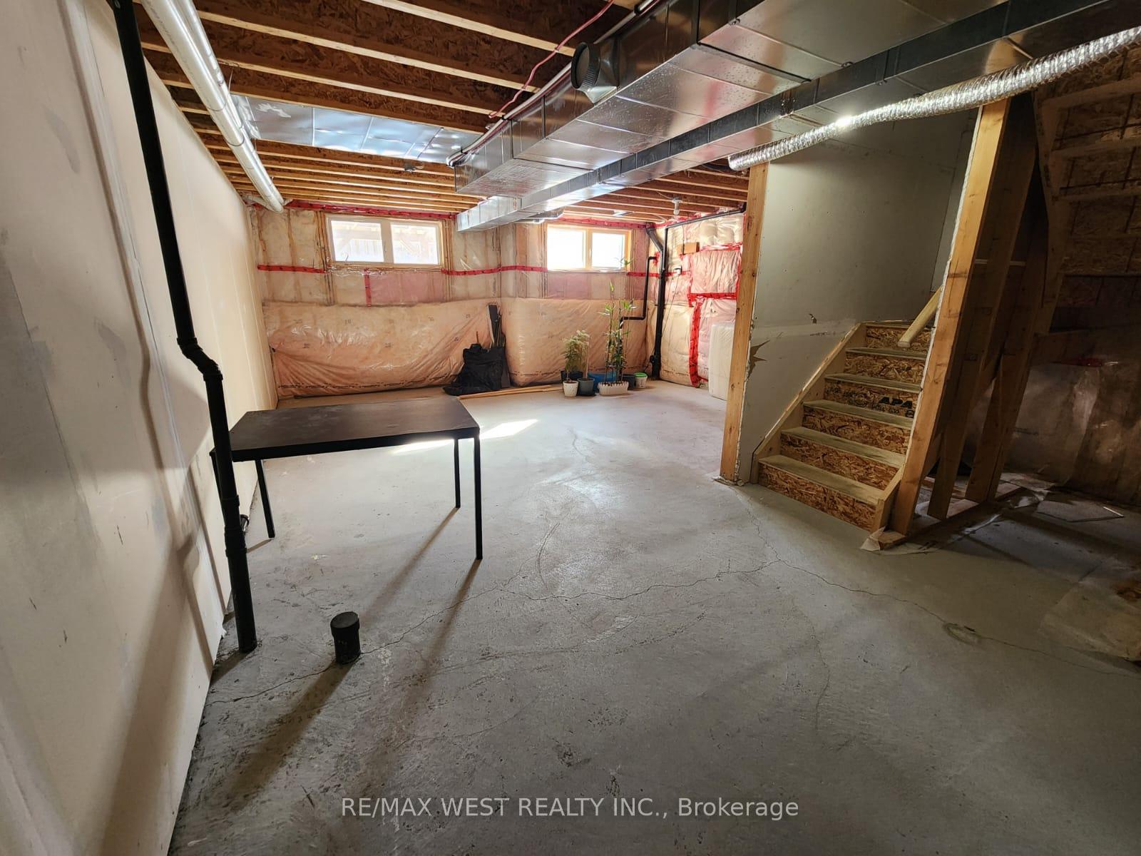 Photo 34 of Unit 49, 175 Stanley Street, Barrie, East Bayfield — HOMEH