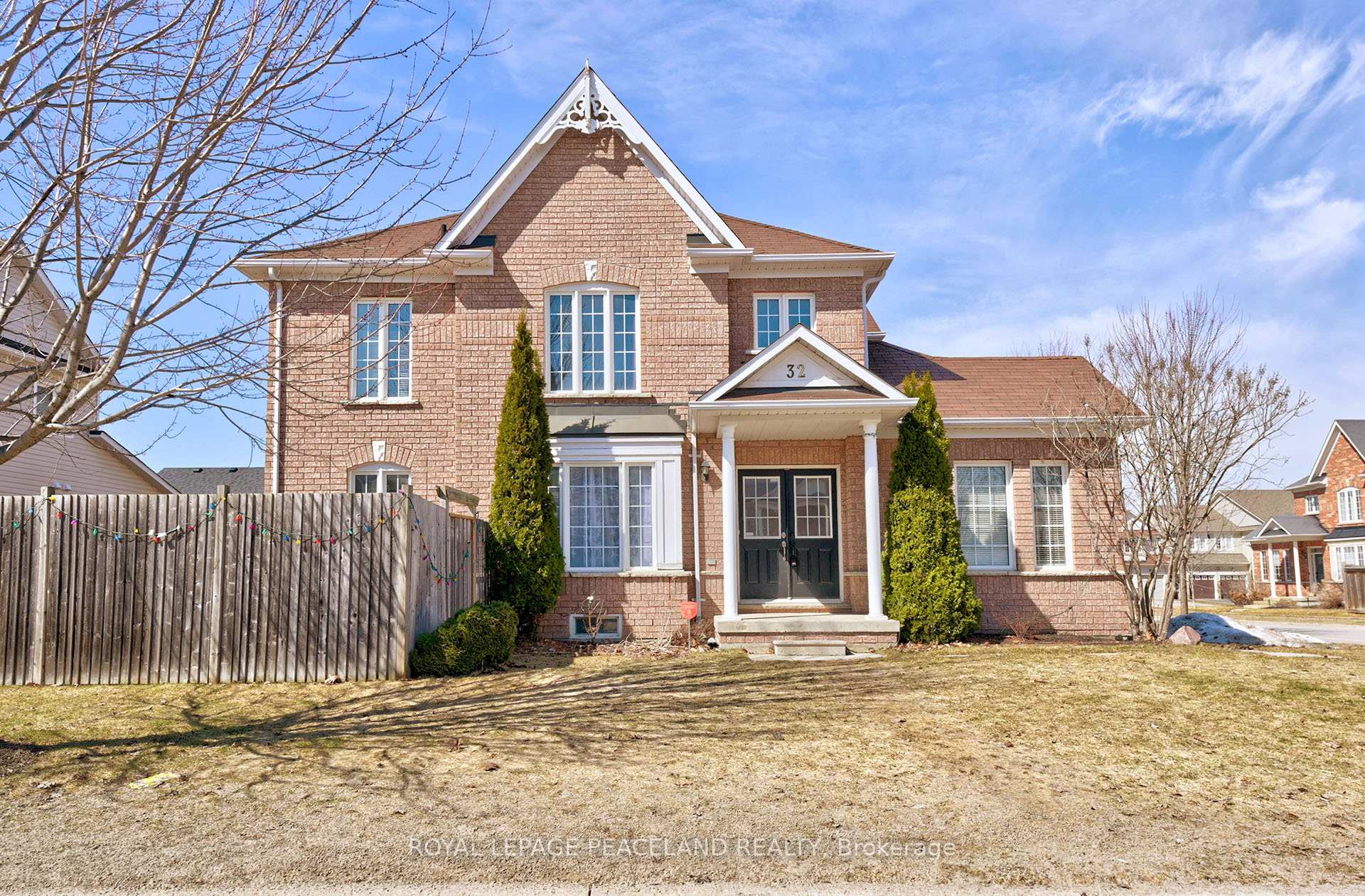 Photo 1 of 32 Counsellor Terrace, Barrie, Innis-Shore — HOMEH