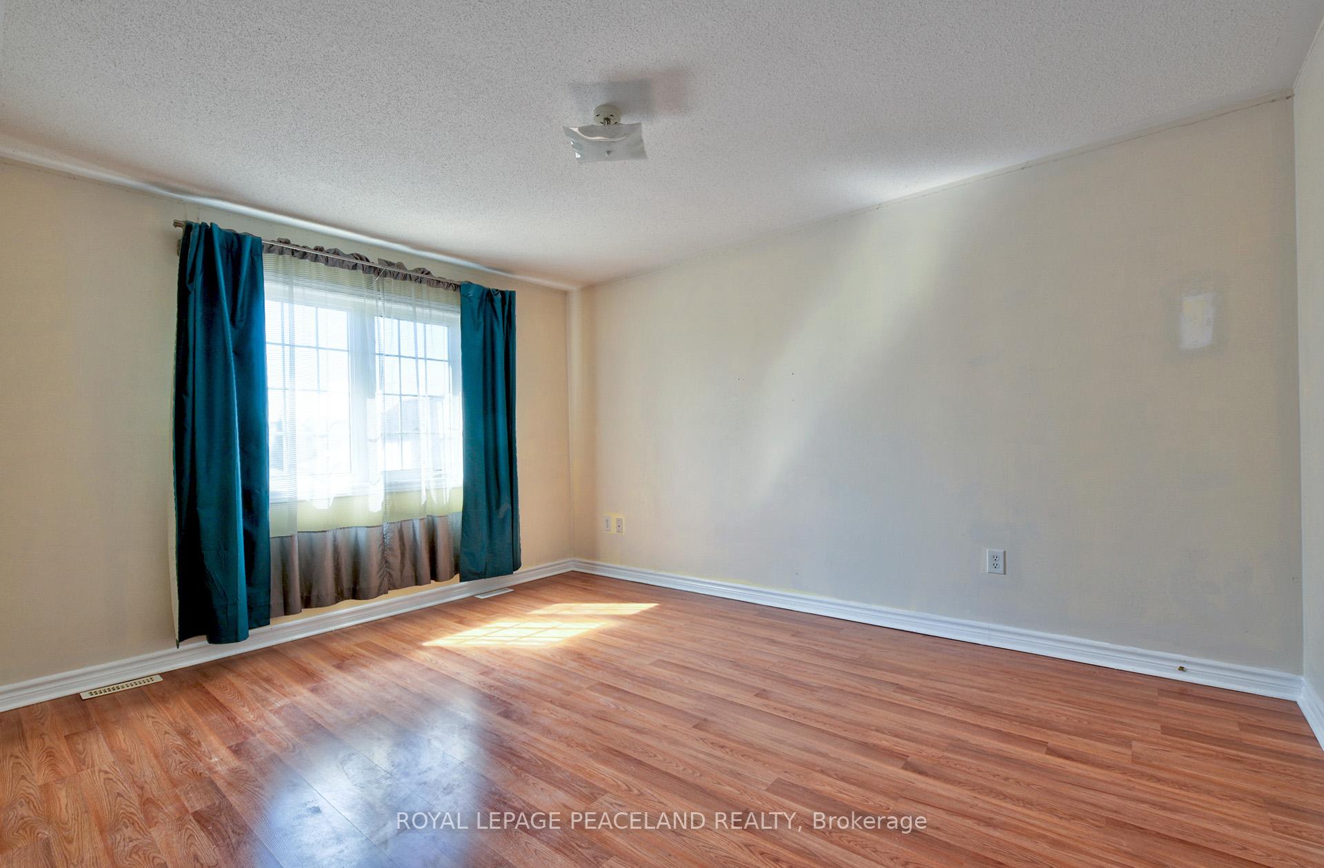 Photo 21 of 32 Counsellor Terrace, Barrie, Innis-Shore — HOMEH