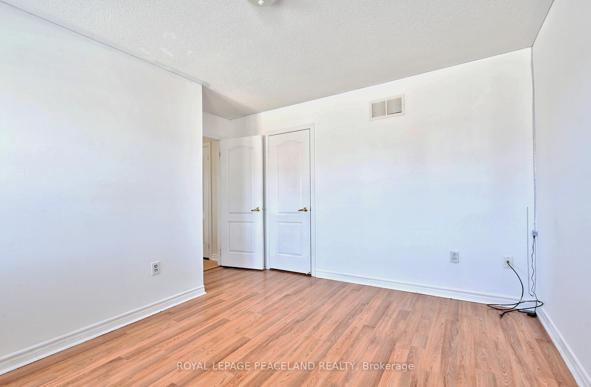 Photo 31 of 32 Counsellor Terrace, Barrie, Innis-Shore — HOMEH