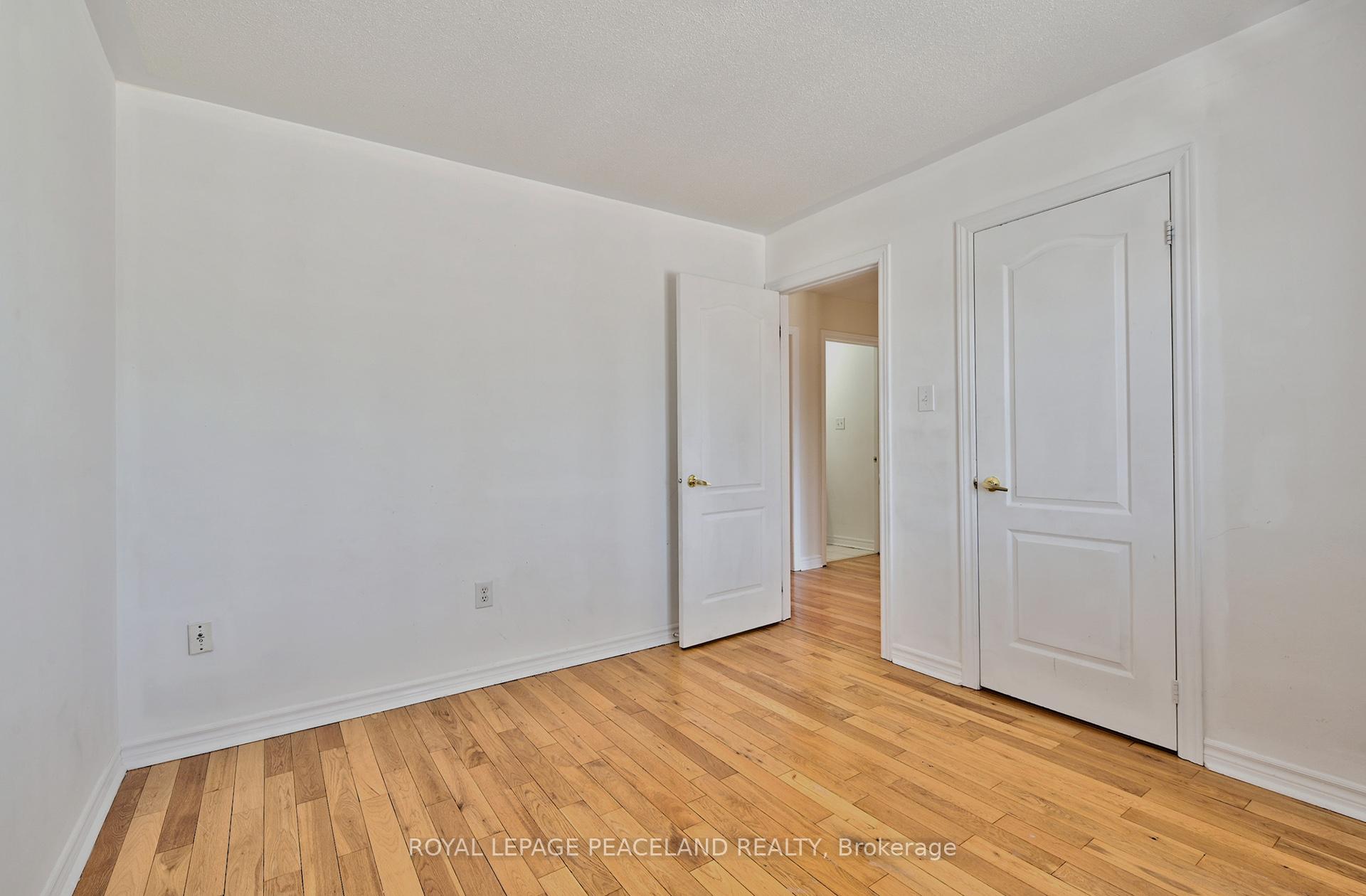 Photo 34 of 32 Counsellor Terrace, Barrie, Innis-Shore — HOMEH