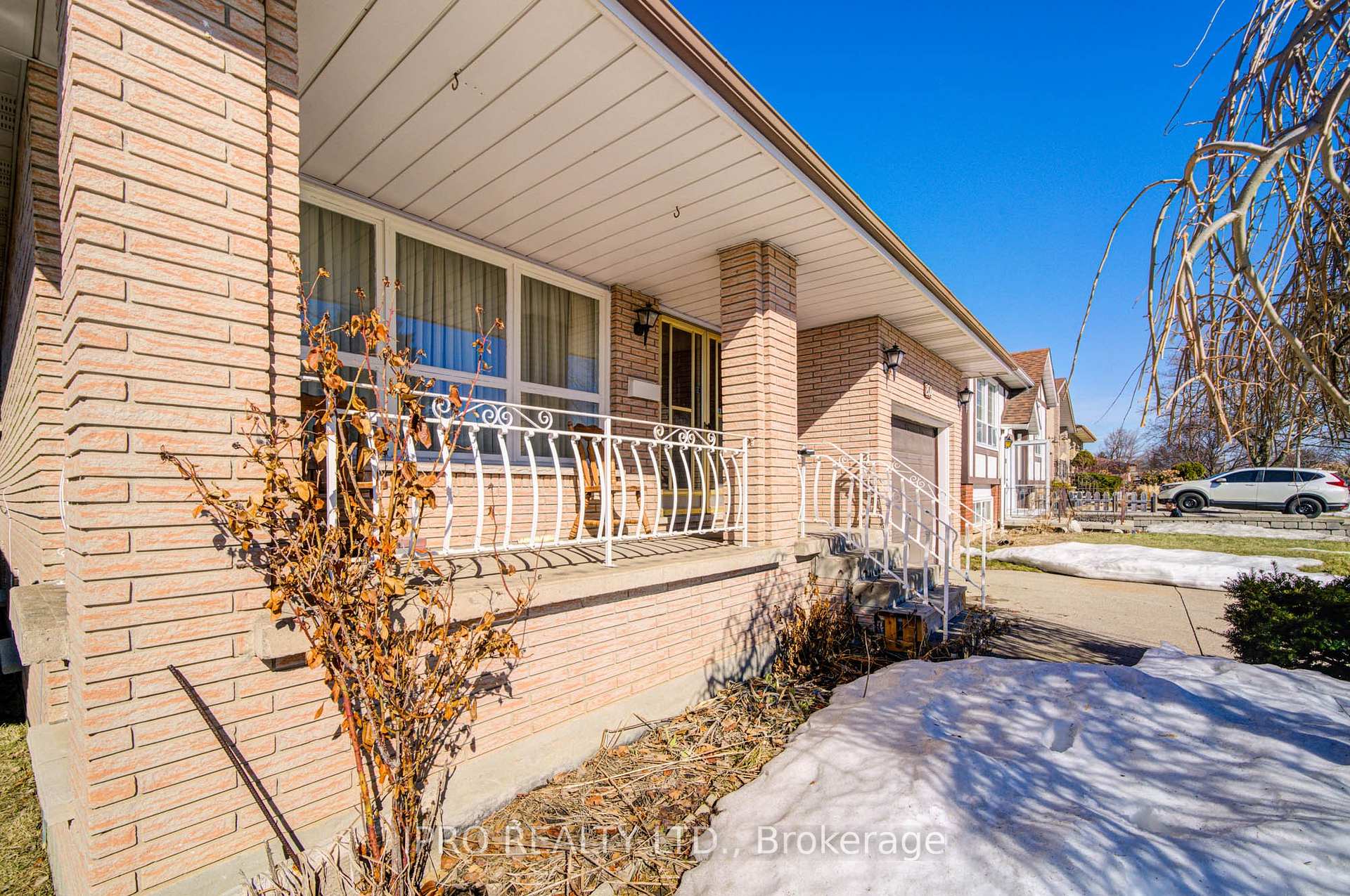 Photo 11 of Unit MAIN, 204 Darlington Drive, Hamilton, Gilbert — HOMEH