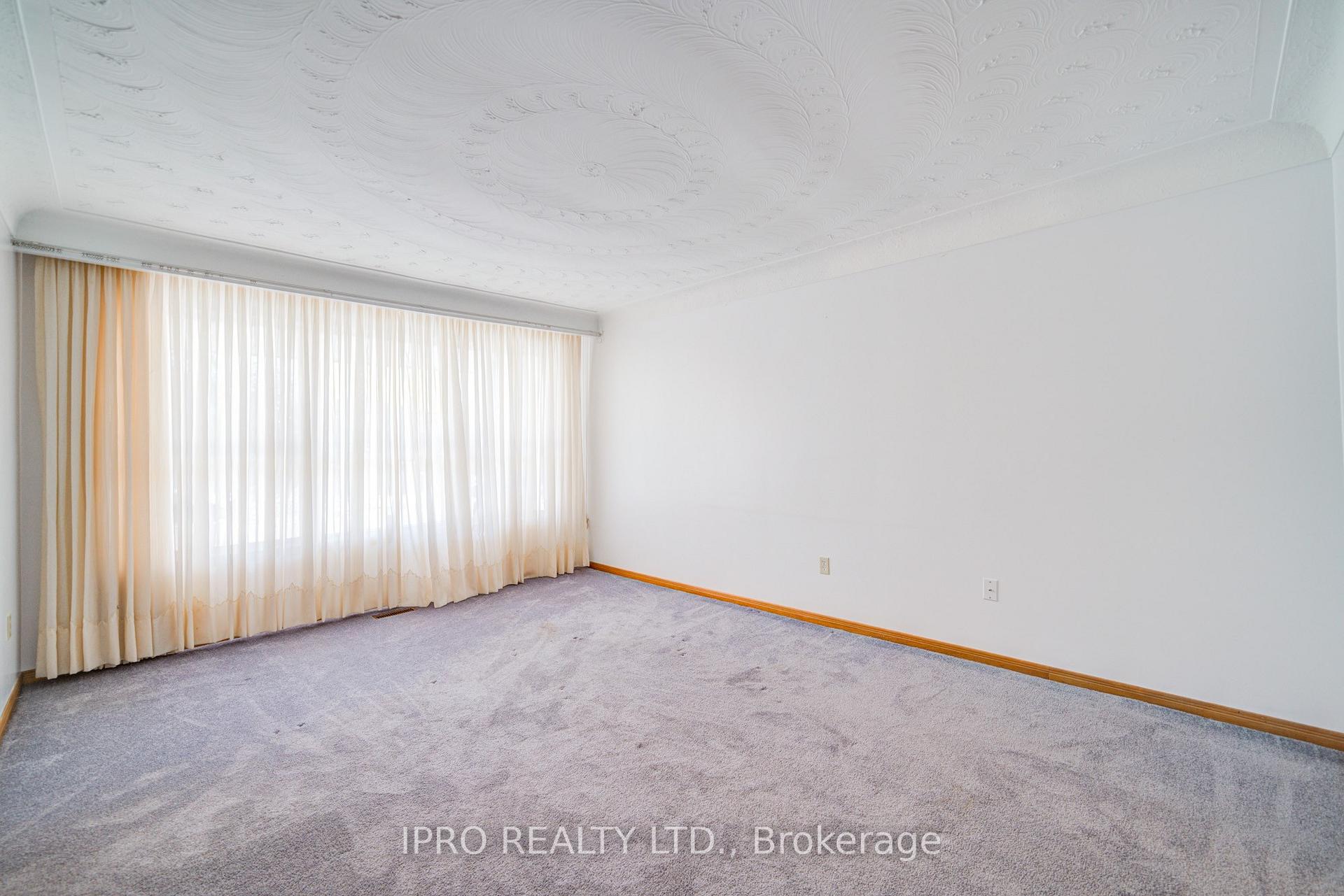 Photo 10 of Unit MAIN, 204 Darlington Drive, Hamilton, Gilbert — HOMEH