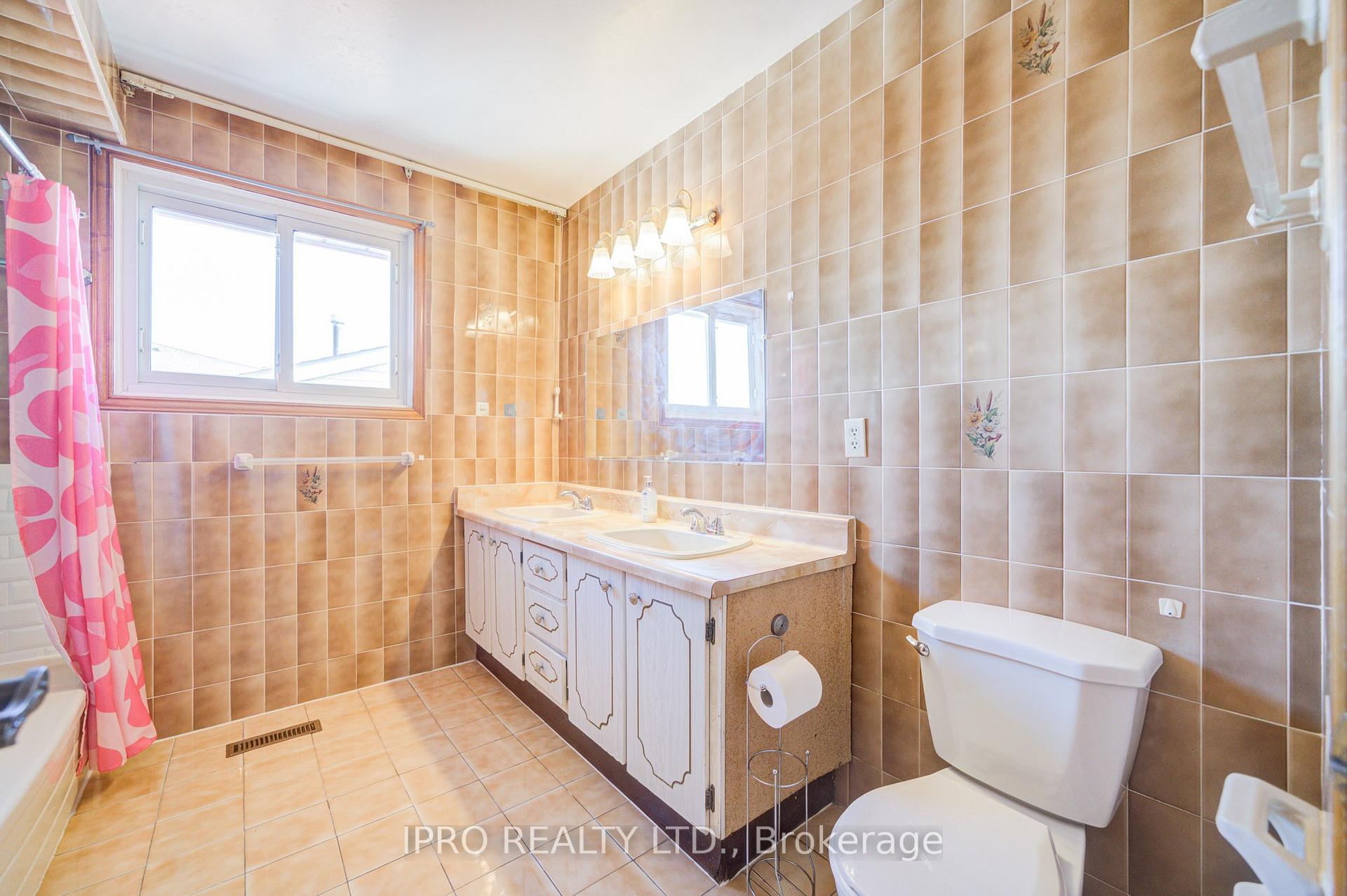 Photo 28 of Unit MAIN, 204 Darlington Drive, Hamilton, Gilbert — HOMEH