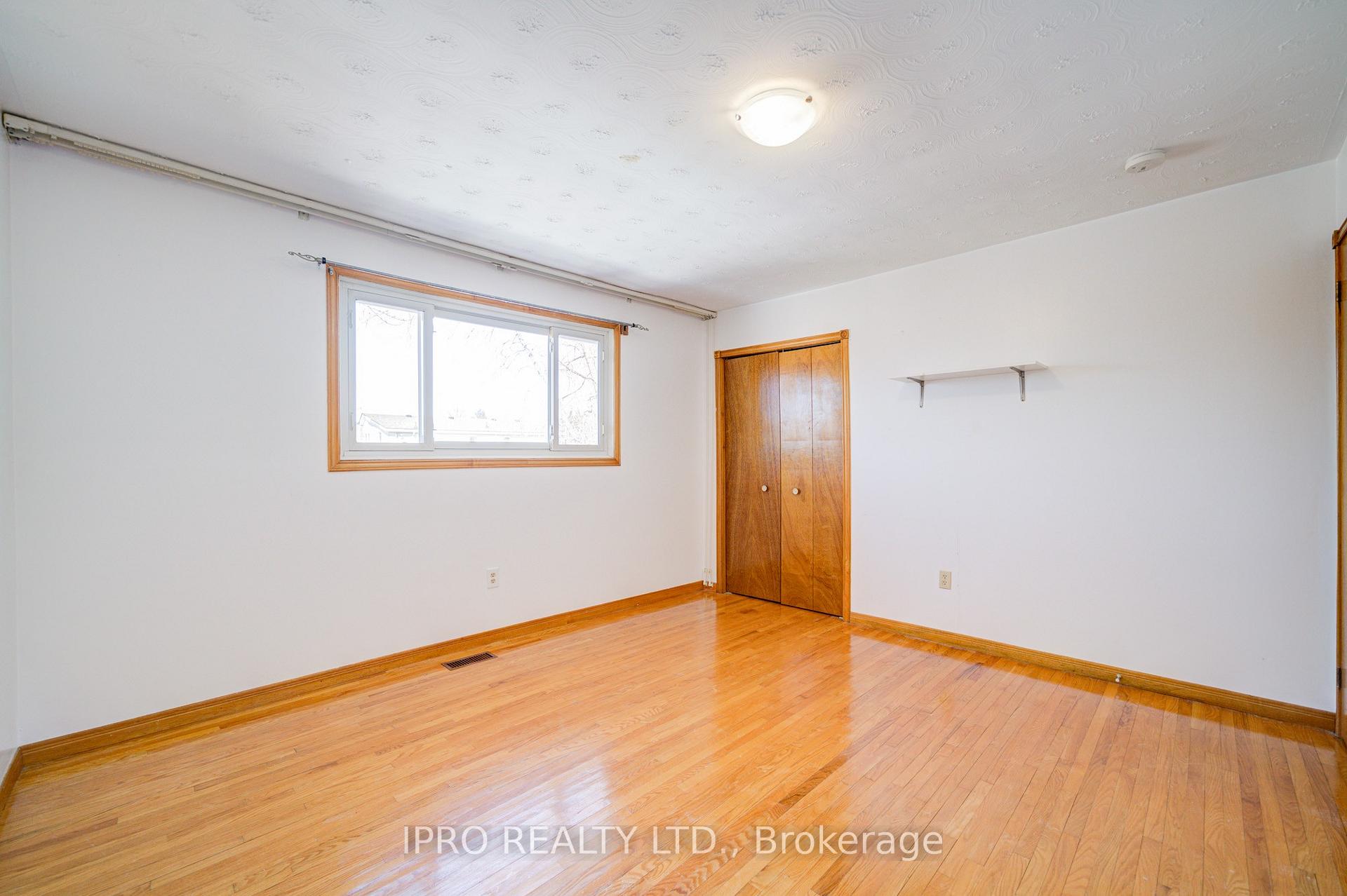 Photo 19 of Unit MAIN, 204 Darlington Drive, Hamilton, Gilbert — HOMEH