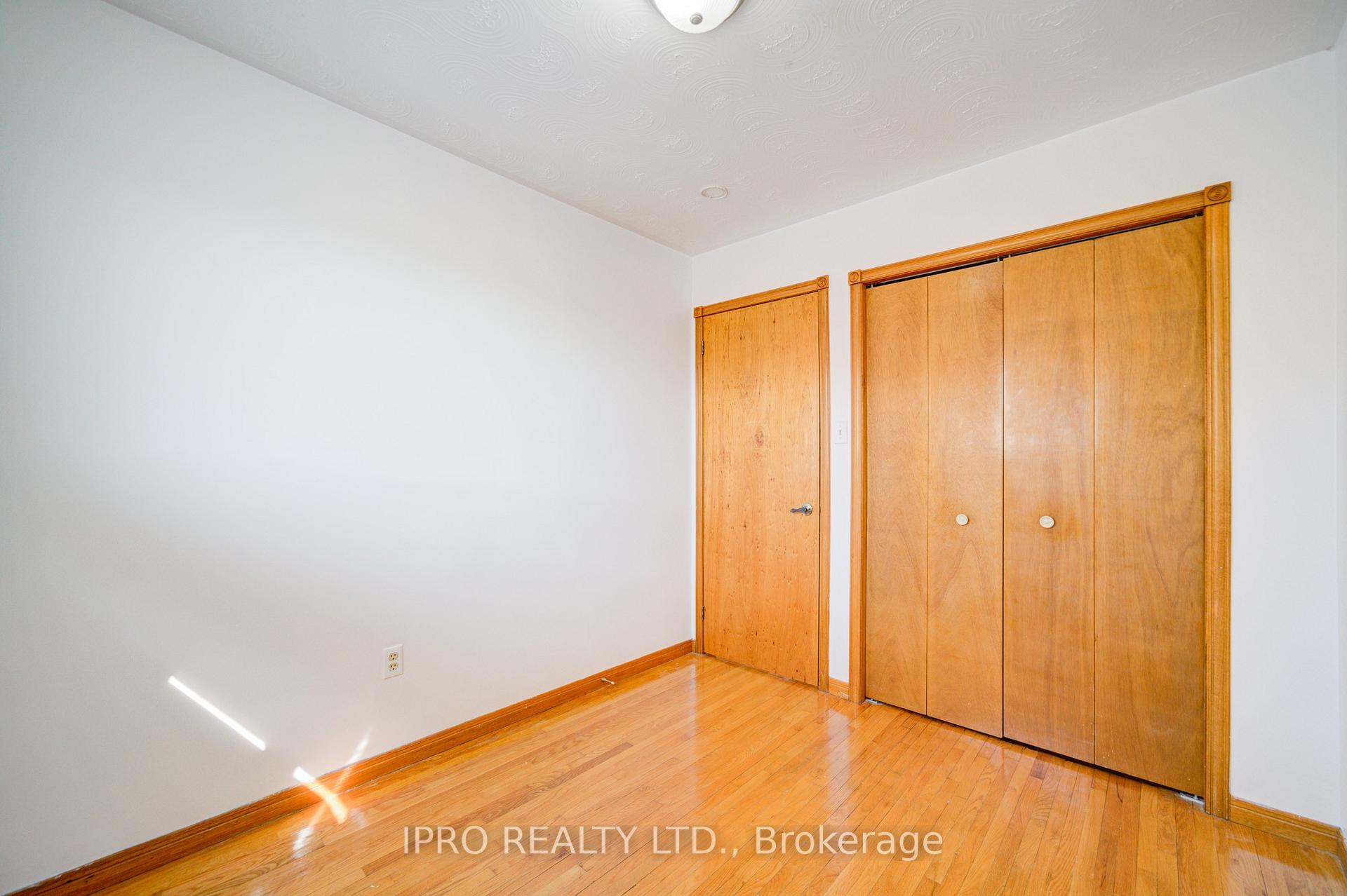 Photo 26 of Unit MAIN, 204 Darlington Drive, Hamilton, Gilbert — HOMEH
