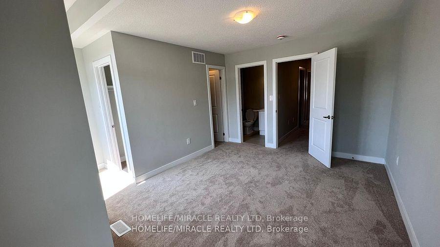 Photo 4 of 51 Assunta Lane, Clarington, Bowmanville — HOMEH