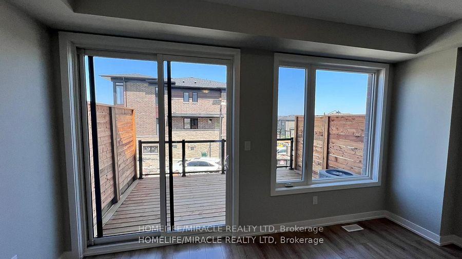Photo 9 of 51 Assunta Lane, Clarington, Bowmanville — HOMEH