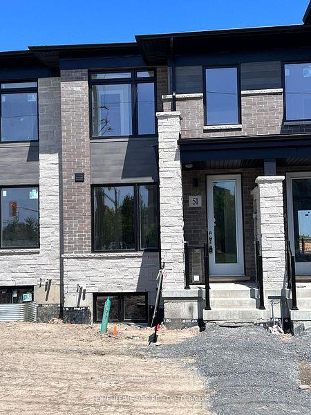 Photo 13 of 51 Assunta Lane, Clarington, Bowmanville — HOMEH