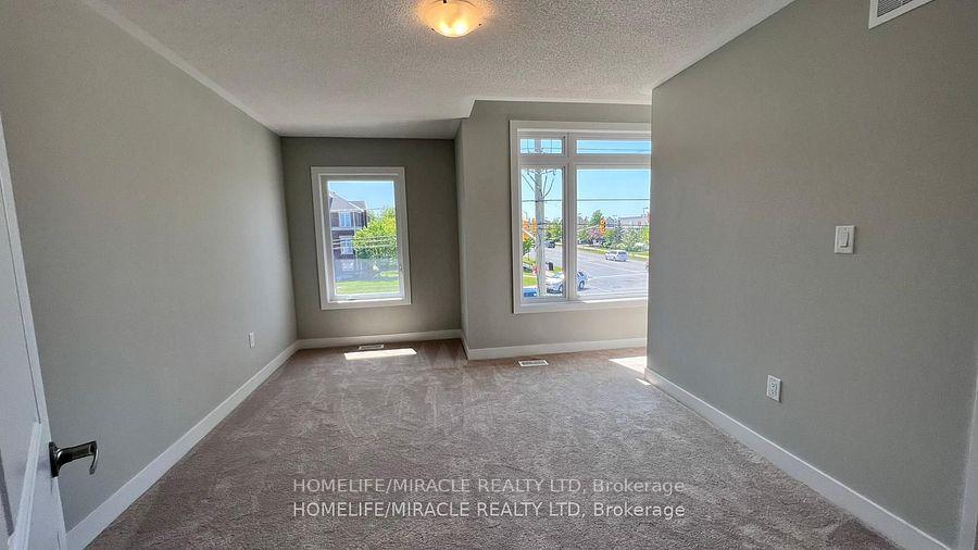 Photo 14 of 51 Assunta Lane, Clarington, Bowmanville — HOMEH