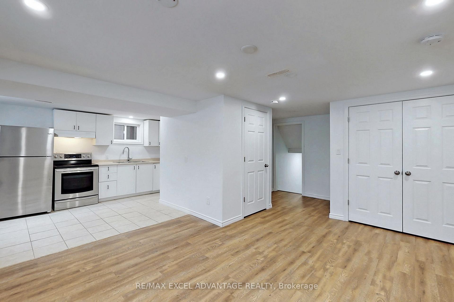 Front of Unit Lower, 274 Harmony Road N