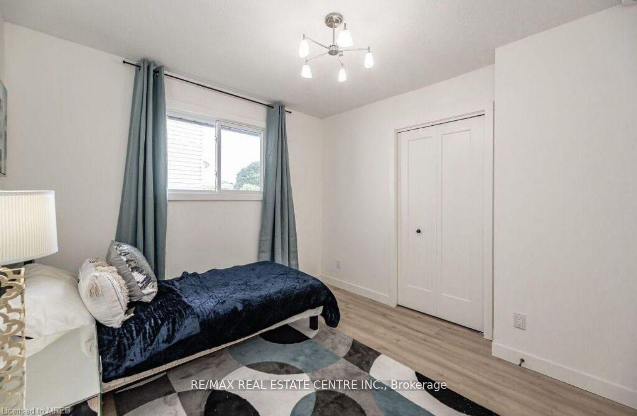 Photo 16 of Unit Upper Level, 136 The Country Way, Kitchener — HOMEH