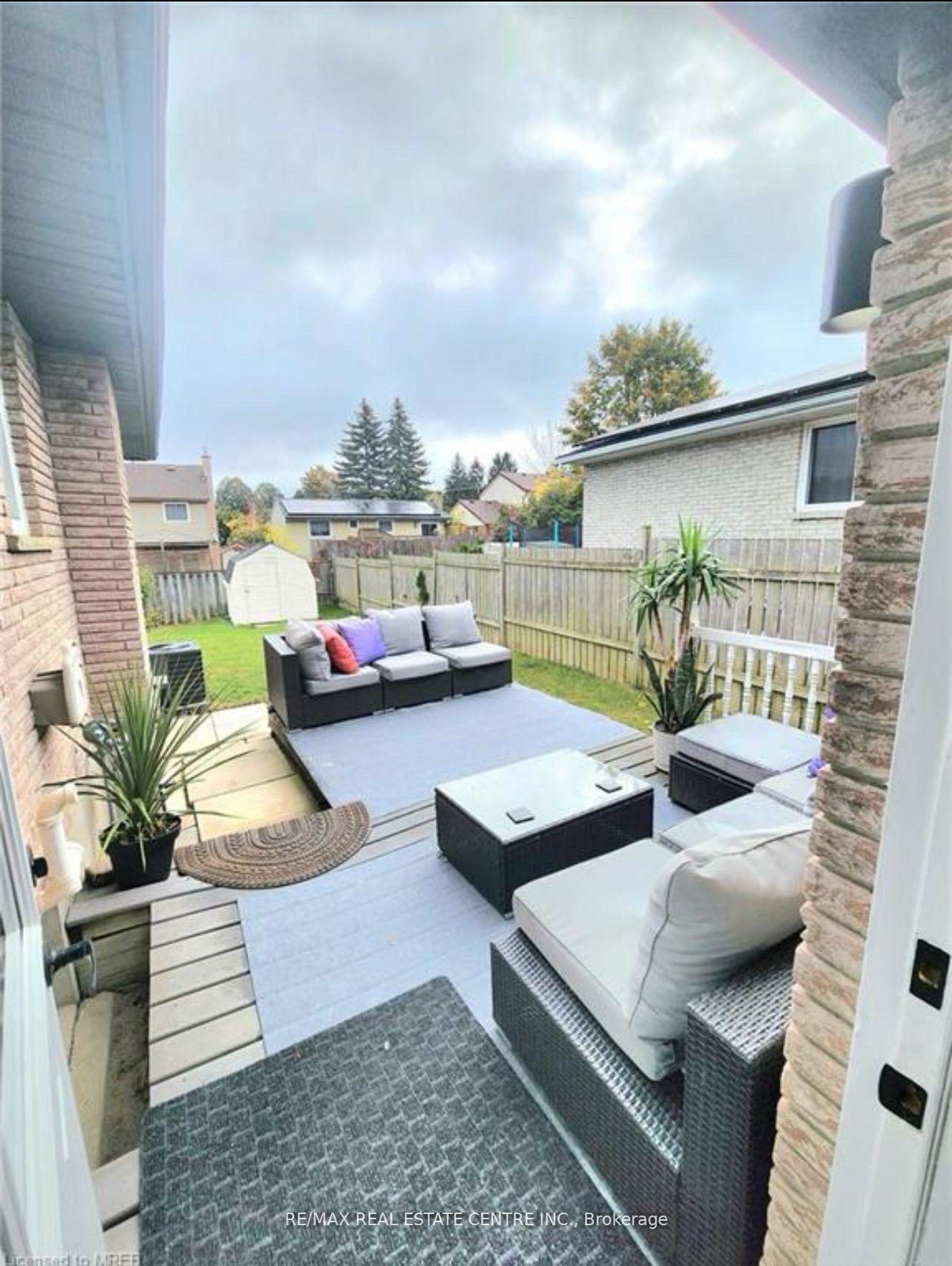 Photo 25 of Unit Upper Level, 136 The Country Way, Kitchener — HOMEH