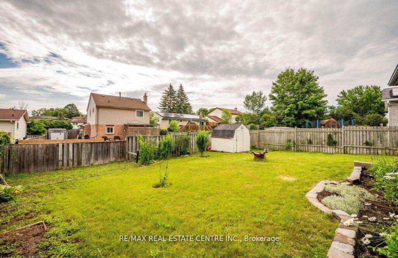 Photo 23 of Unit Upper Level, 136 The Country Way, Kitchener — HOMEH