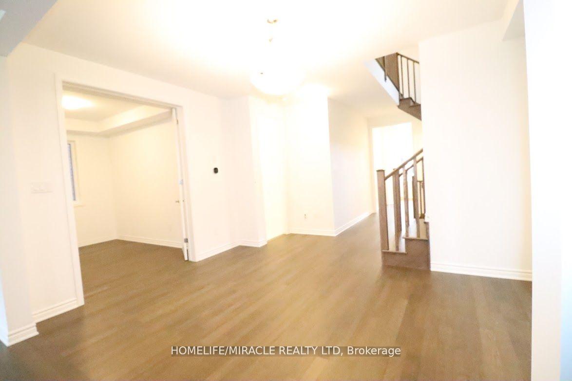 Photo 3 of 278 Forest Walk Street, Kitchener — HOMEH