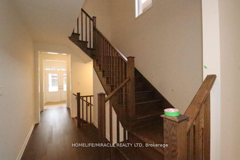 Photo 5 of 278 Forest Walk Street, Kitchener — HOMEH