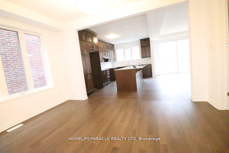 Photo 4 of 278 Forest Walk Street, Kitchener — HOMEH