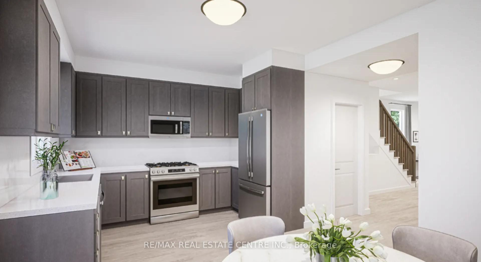 Photo 2 of Unit 204, 4040 Mountain Street, Lincoln, Beamsville — HOMEH