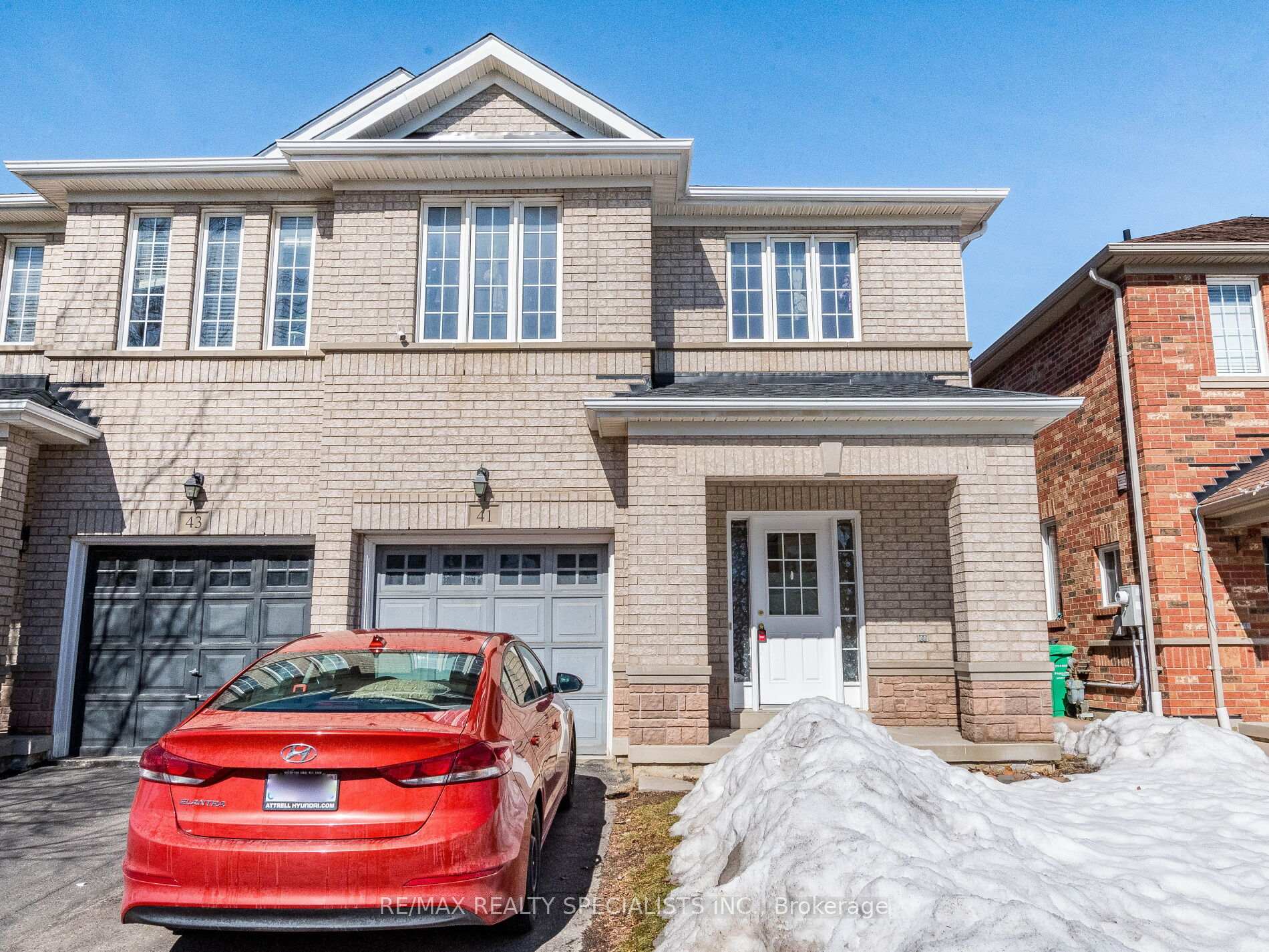 Front of 41 Hollingsworth Circle