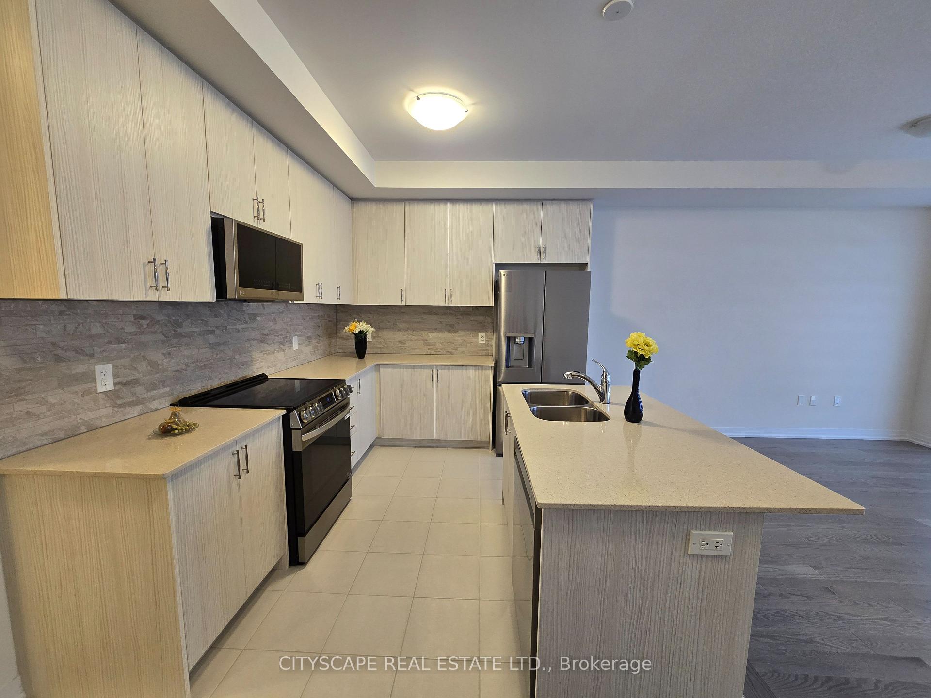 Photo 10 of Unit 16, 420 Newman Drive, Cambridge — HOMEH