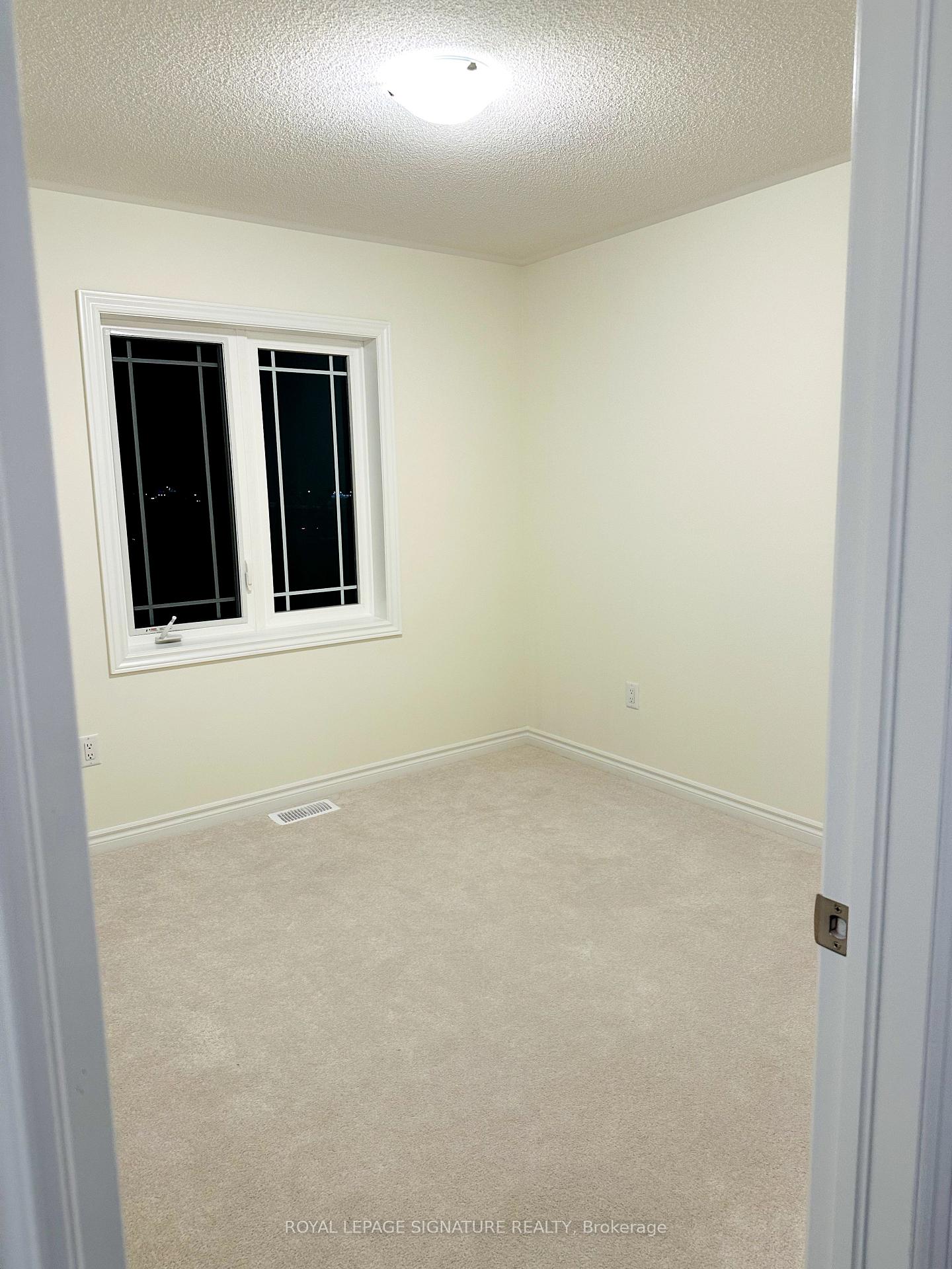 Photo 14 of Unit Main Fl, 2070 Hallandale Street, Oshawa, Kedron — HOMEH